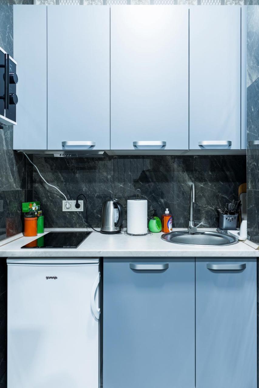 Mini Hotel Barvy Lvova On Horodotska St. エクステリア 写真