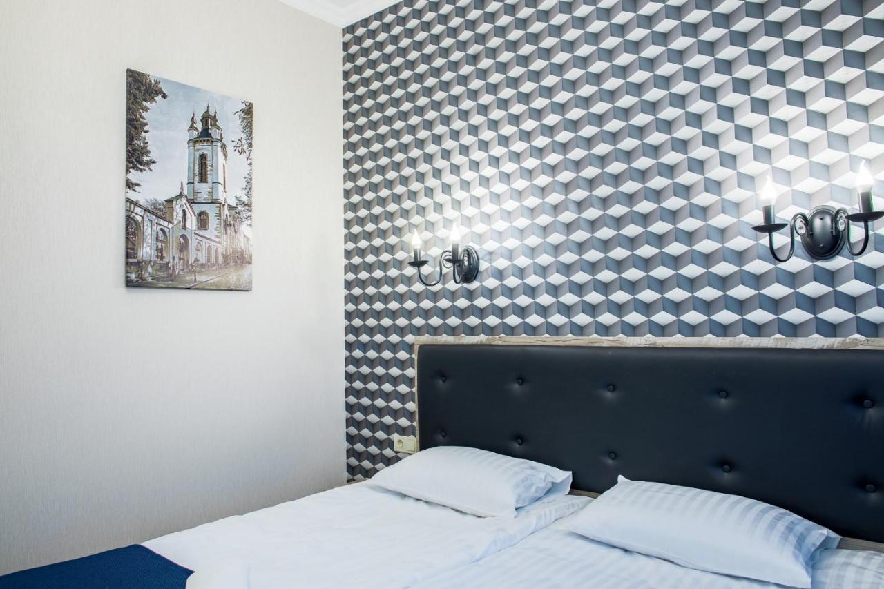 Mini Hotel Barvy Lvova On Horodotska St. エクステリア 写真