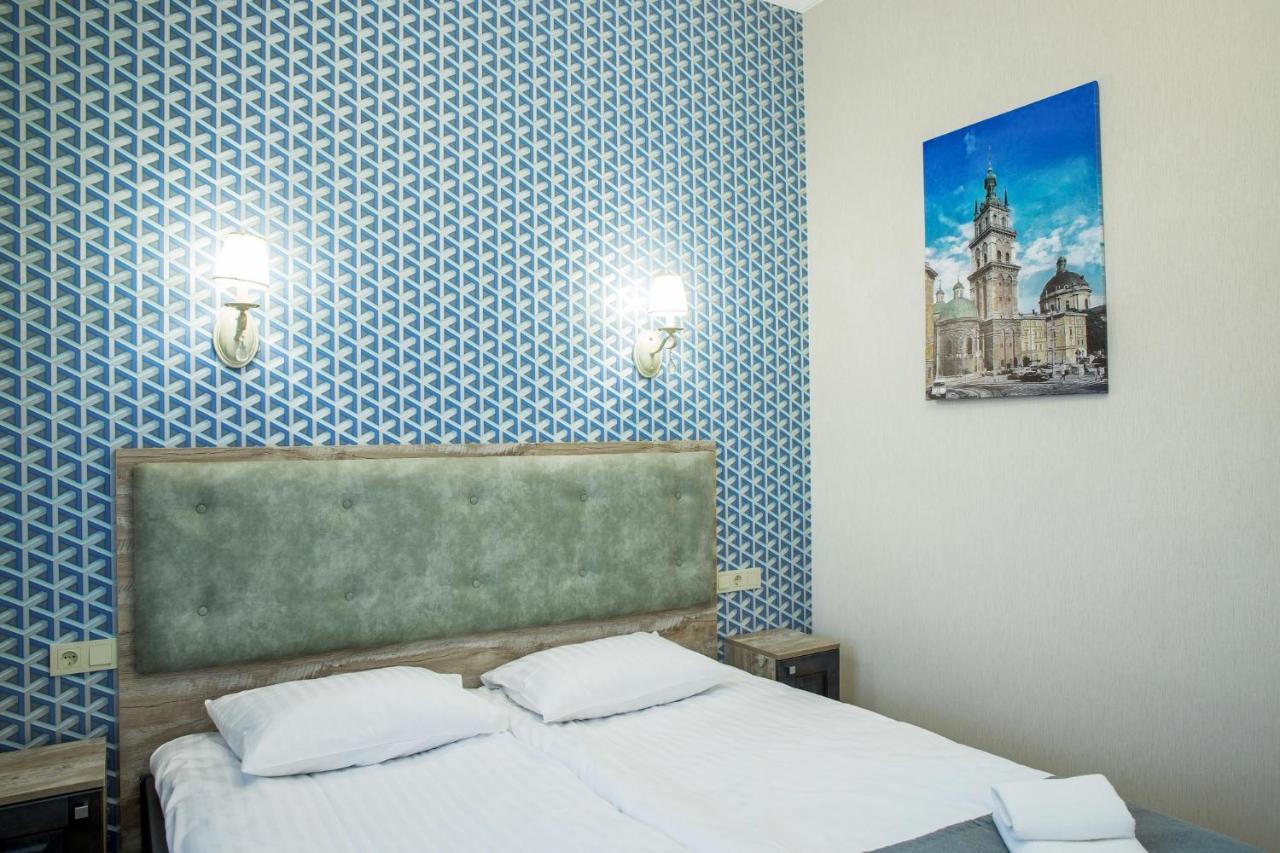 Mini Hotel Barvy Lvova On Horodotska St. エクステリア 写真